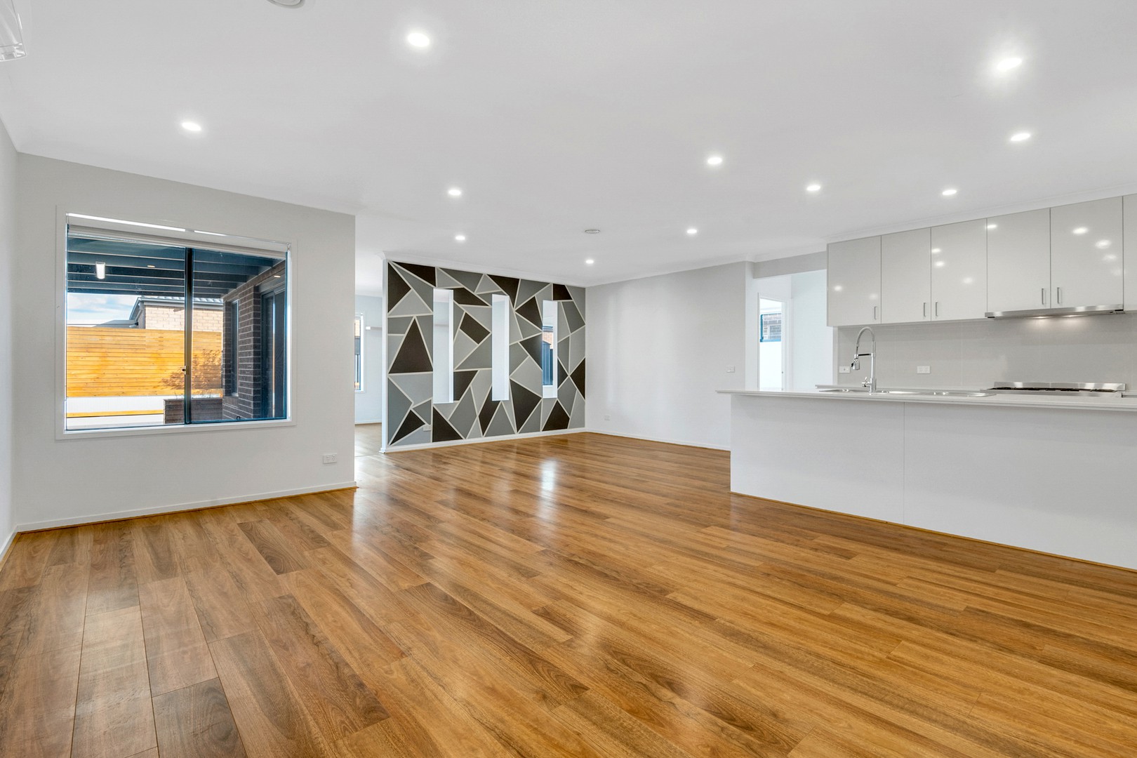 13 Dashing Road, Craigieburn, VIC 3064, Craigieburn - Thumbnail 7
