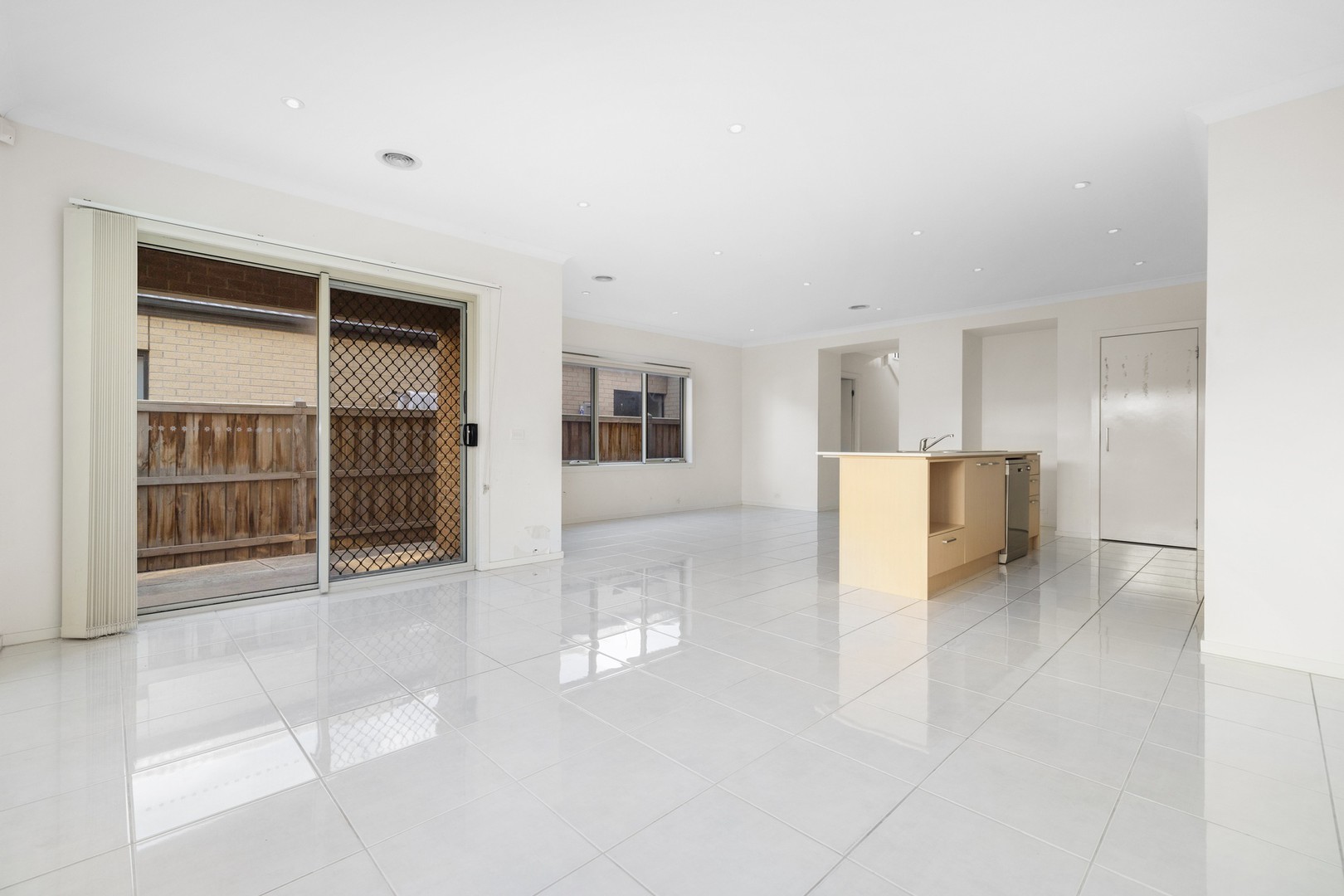 13 Dingo Street, Point Cook, VIC 3030, Point Cook - Thumbnail 7