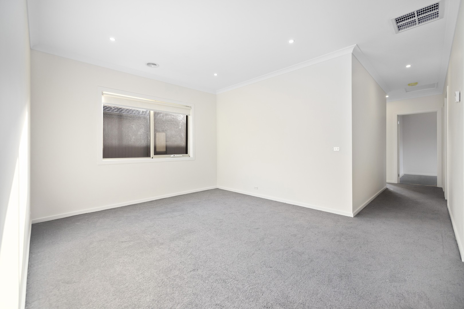13 Dingo Street, Point Cook, VIC 3030, Point Cook - Thumbnail 8