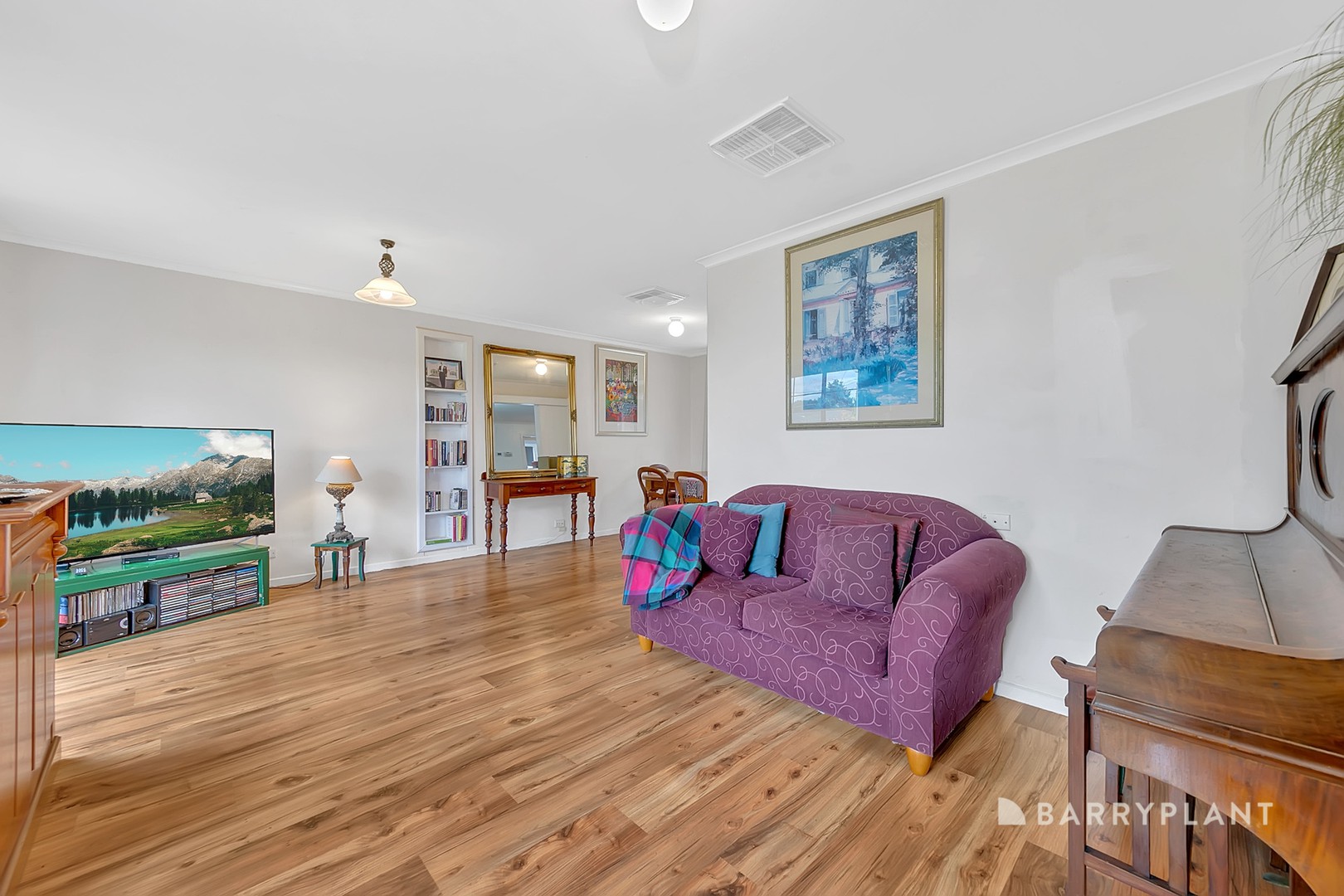 13 Dorrington Court, Mill Park, VIC 3082, Mill Park - Thumbnail 3