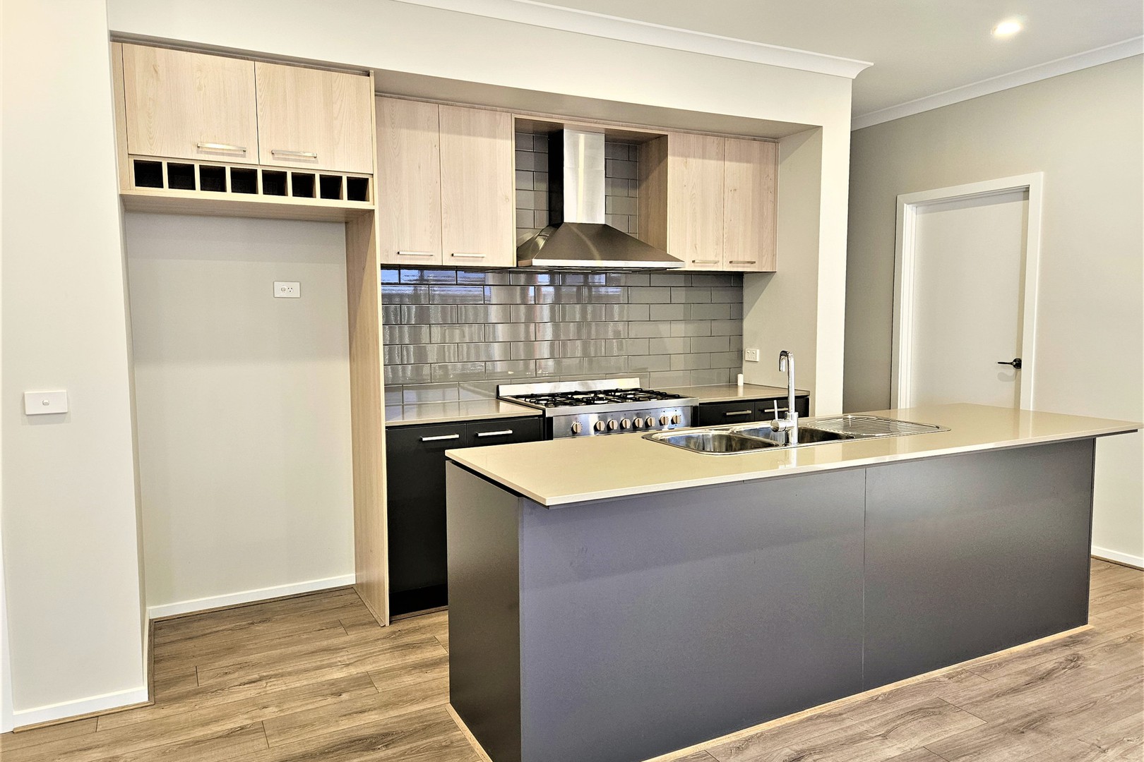 13 Drumchapel Crescent, Strathtulloh, VIC 3338, Strathtulloh - Thumbnail 5