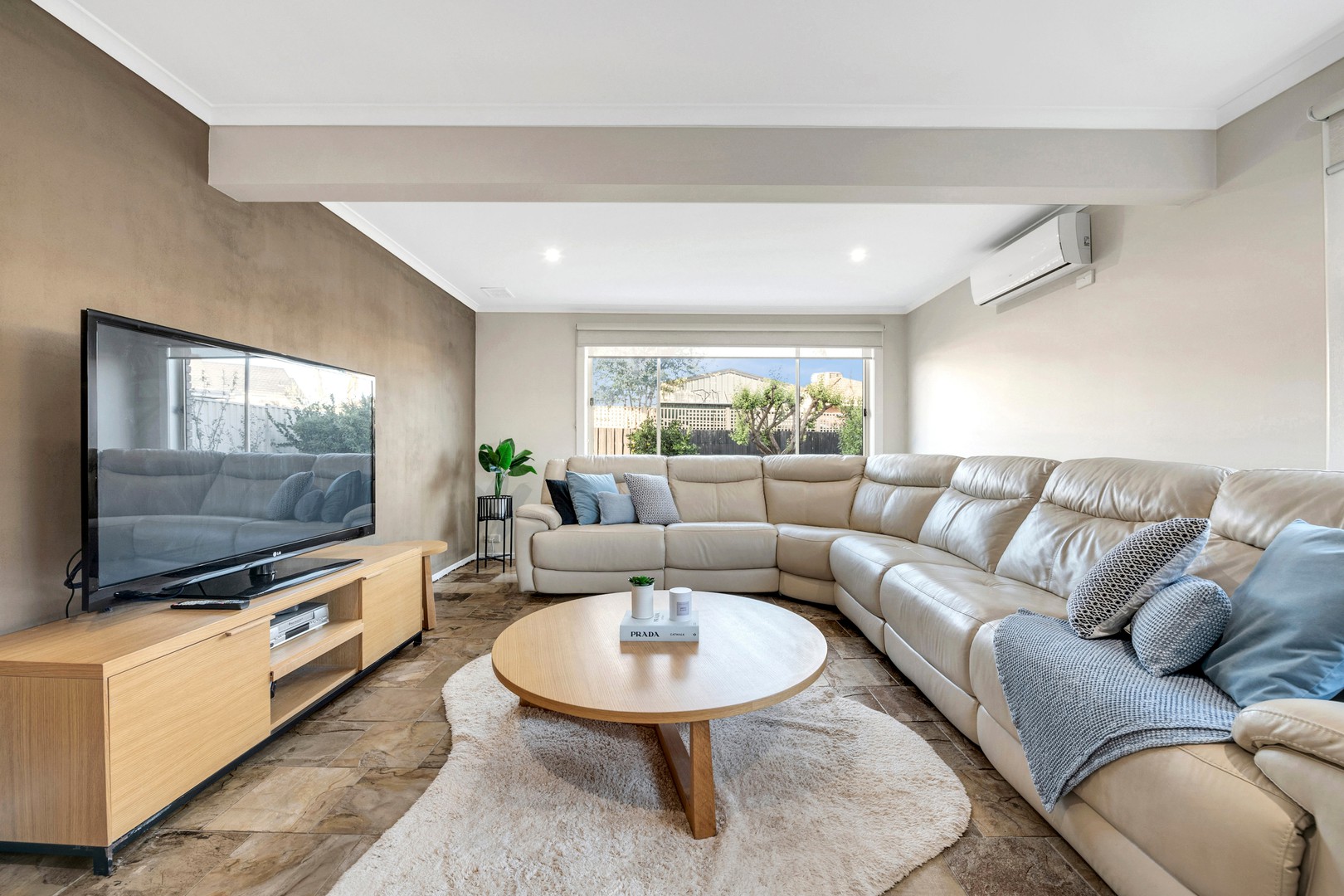 13 Dundee Close, Gladstone Park, VIC 3043, Gladstone Park - Thumbnail 6