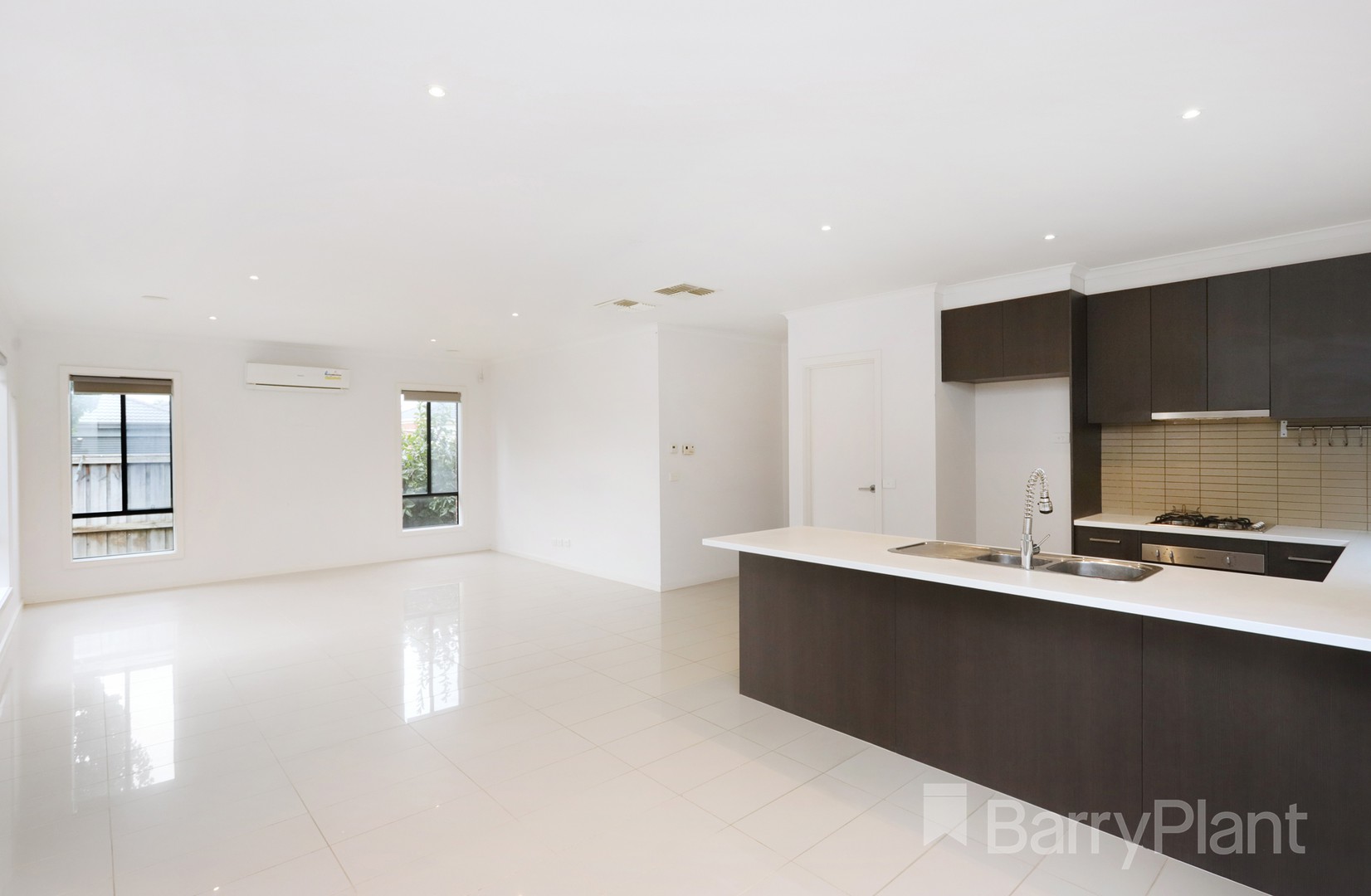 13 Earlsferry Lane, Deer Park, VIC 3023, Deer Park - Thumbnail 4