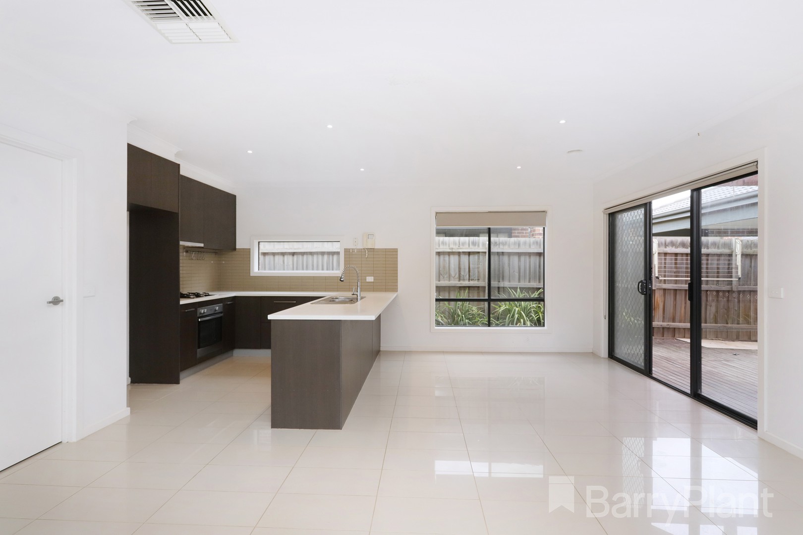 13 Earlsferry Lane, Deer Park, VIC 3023, Deer Park - Thumbnail 6