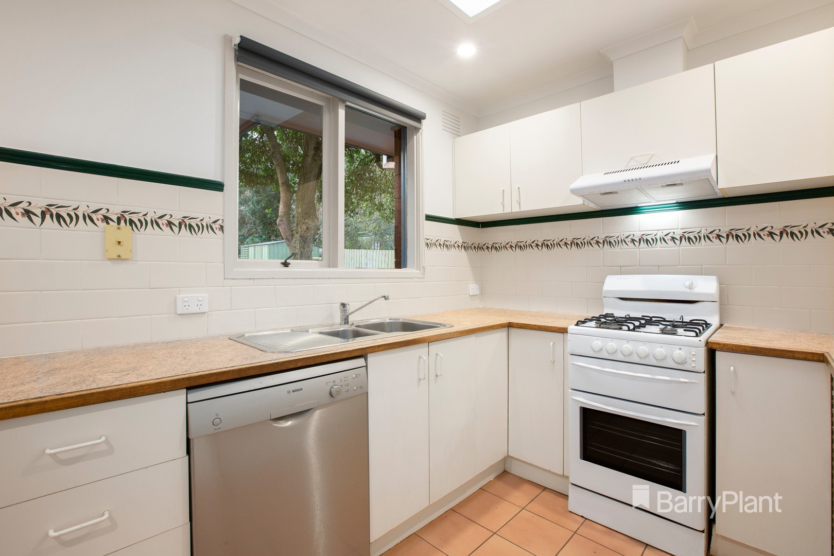13 Edith Avenue, Croydon, VIC 3136, Croydon - Thumbnail 3