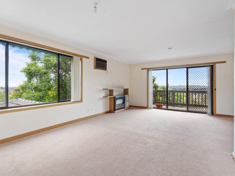 13 Edward Road, Chirnside Park, VIC 3116, Chirnside Park - Thumbnail 4