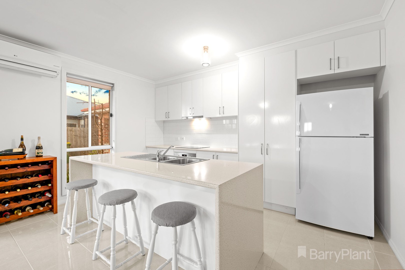 13 Emerald Crescent, Koo Wee Rup, VIC 3981, Koo Wee Rup - Thumbnail 3