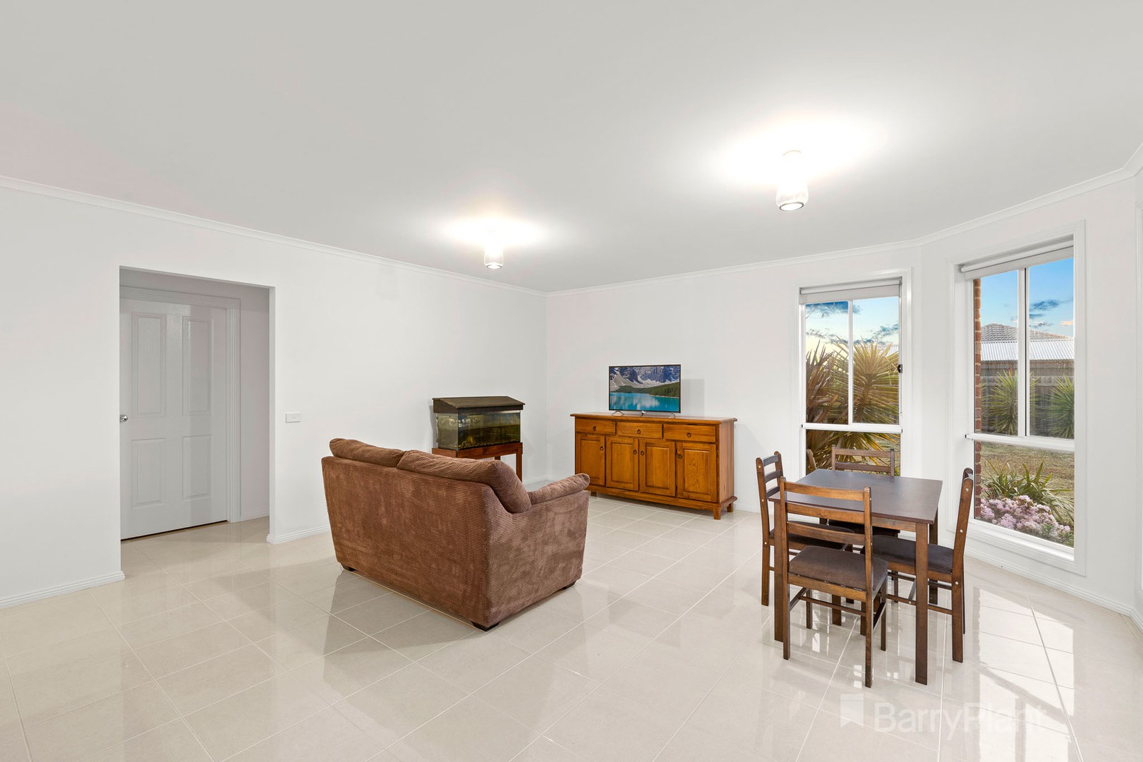 13 Emerald Crescent, Koo Wee Rup, VIC 3981, Koo Wee Rup - Thumbnail 5