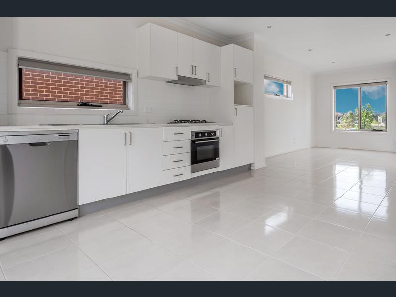 13 Essence Parkway, Craigieburn, VIC 3064, Craigieburn - Thumbnail 2