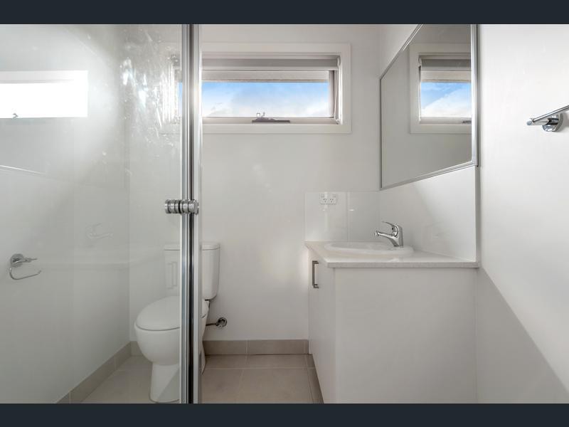 13 Essence Parkway, Craigieburn, VIC 3064, Craigieburn - Thumbnail 5