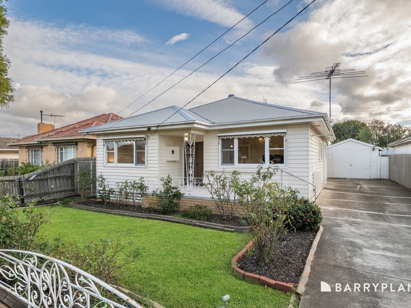 13 Estelle Street, Sunshine West, VIC 3020 - Image - 04/06/2026