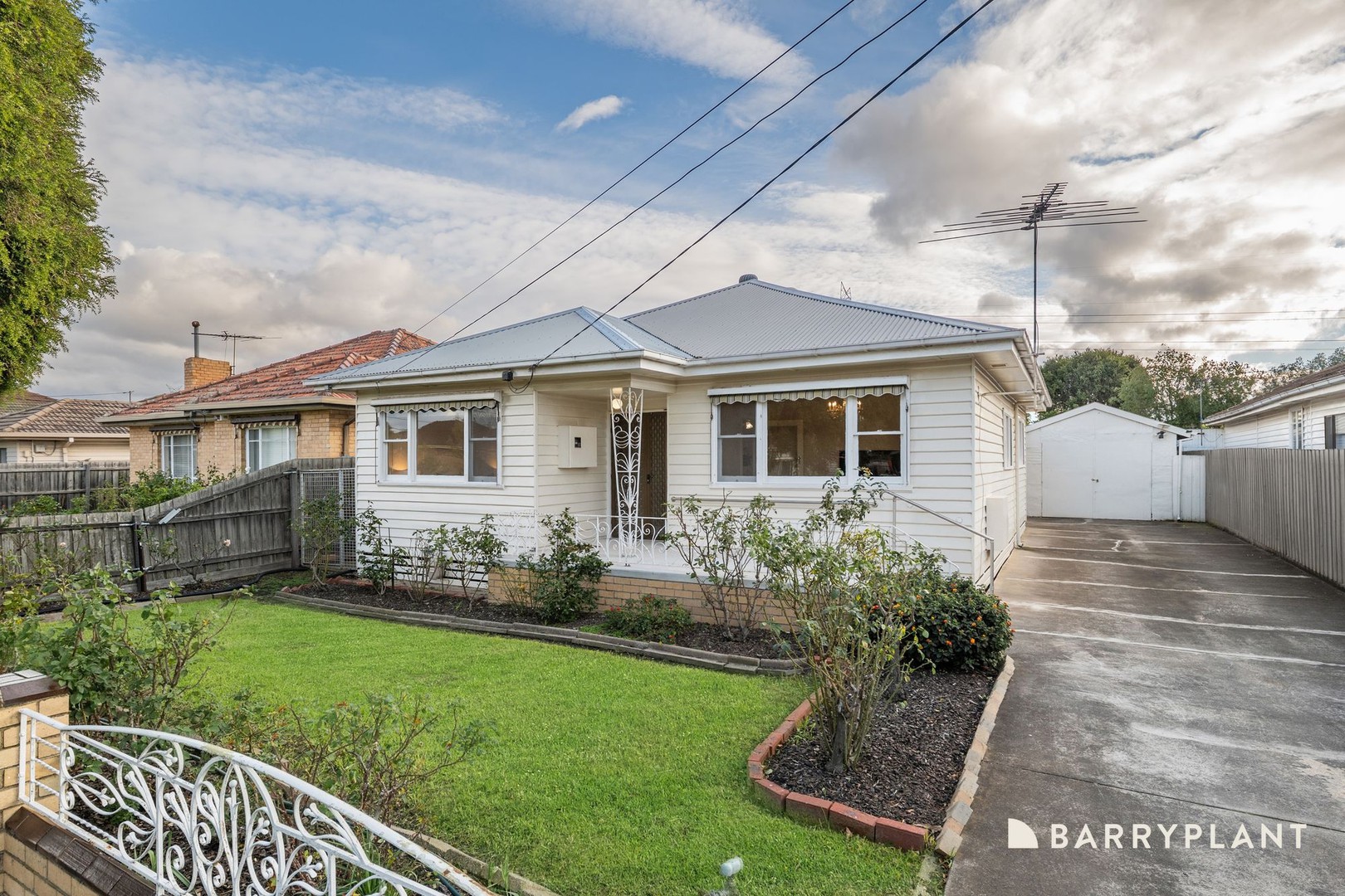 13 Estelle Street, Sunshine West, VIC 3020 - Thumbnail 2 - 04/06/2026