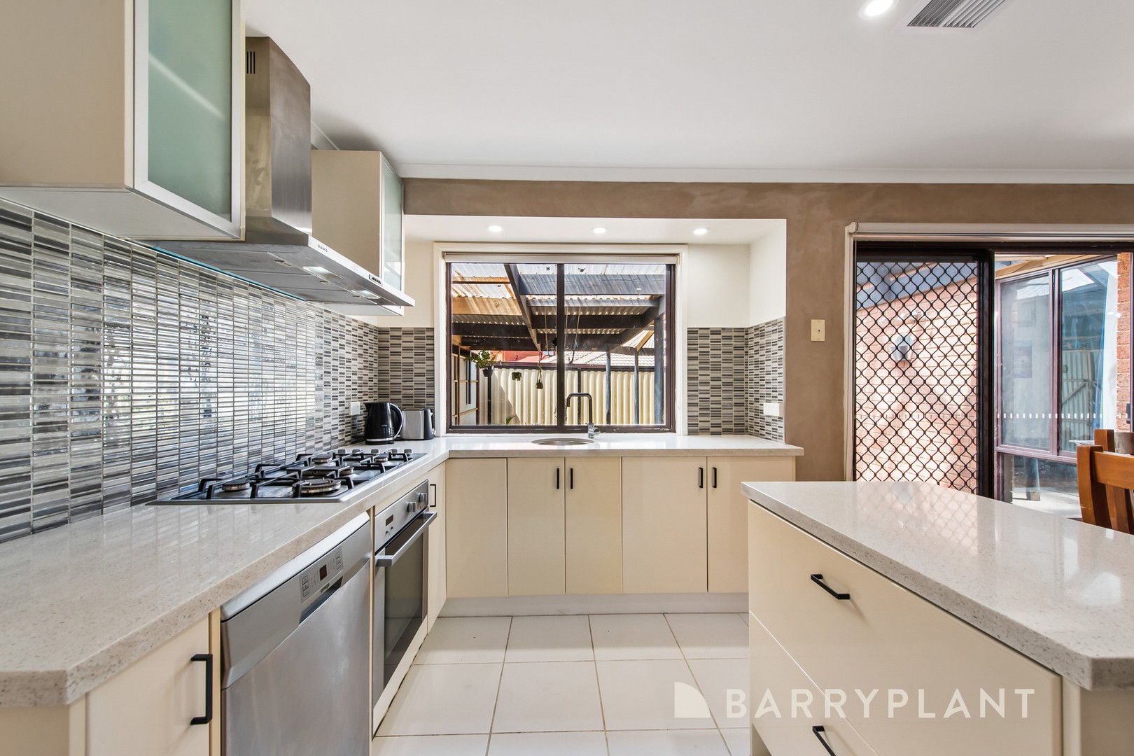 13 Evelyn Close, Melton West, VIC 3337, Melton West - Thumbnail 2