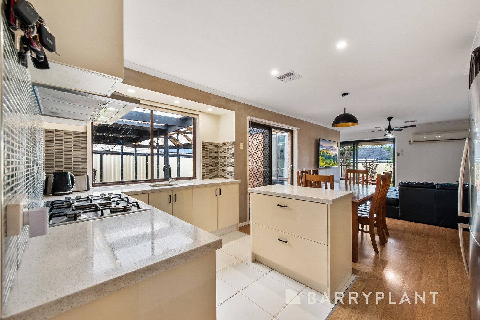 13 Evelyn Close, Melton West, VIC 3337, Melton West - Thumbnail 3