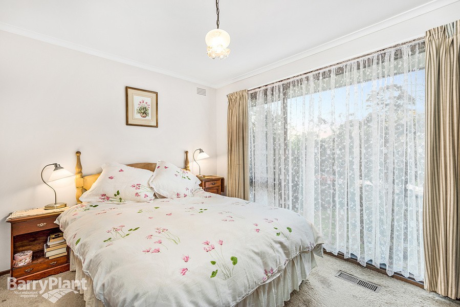 13 Fairlawn Place, Bayswater, VIC 3153, Bayswater - Thumbnail 5