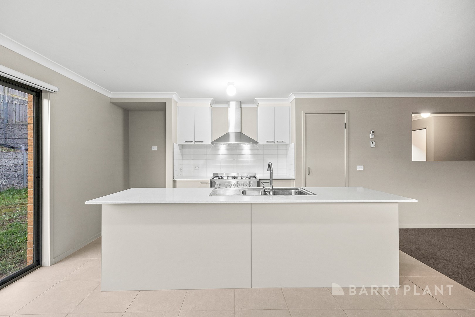13 Fieldstone Avenue, Warragul, VIC 3820, Warragul - Thumbnail 2