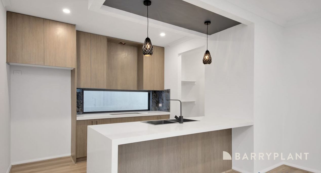 13 Folia Way, Donnybrook, VIC 3064 - Thumbnail 2 - 01/12/2025