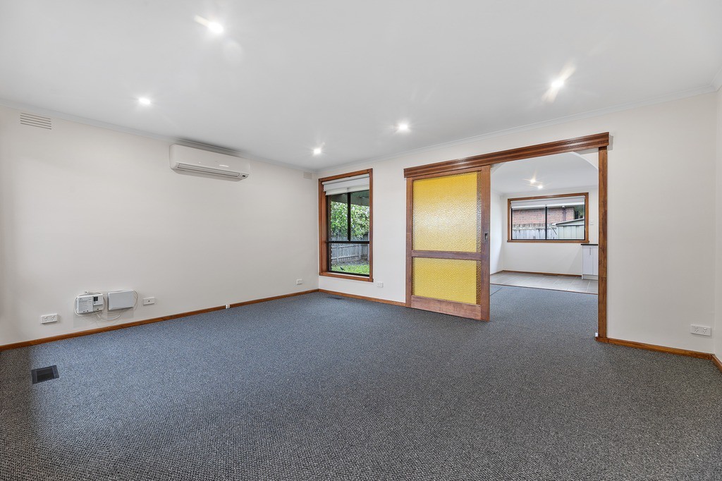 13 Fraser Close, Mill Park, VIC 3082, Mill Park - Thumbnail 2