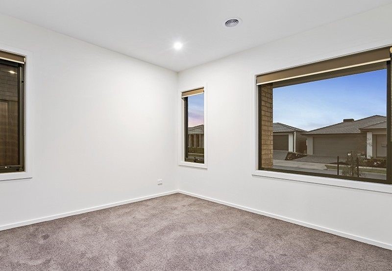13 Galveston Avenue, Fraser Rise, VIC 3336, Fraser Rise - Thumbnail 8