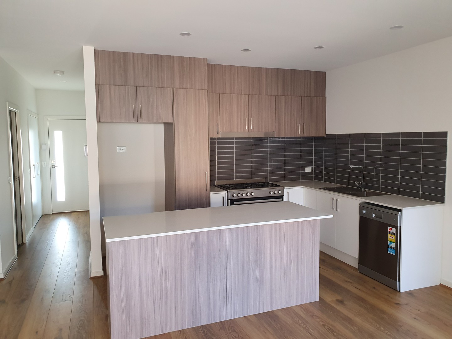 13  Garigal Way, Wollert, VIC 3750, Wollert - Thumbnail 3