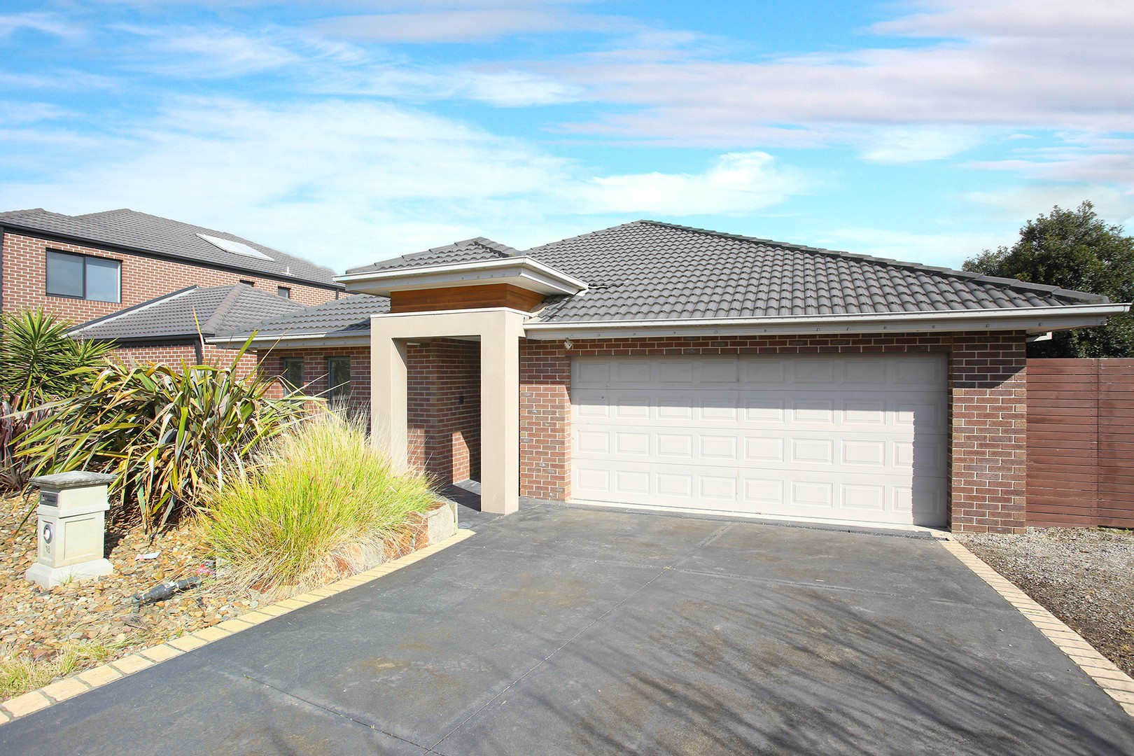 13 Gladys Court, Berwick, VIC 3806, Berwick - Thumbnail 2