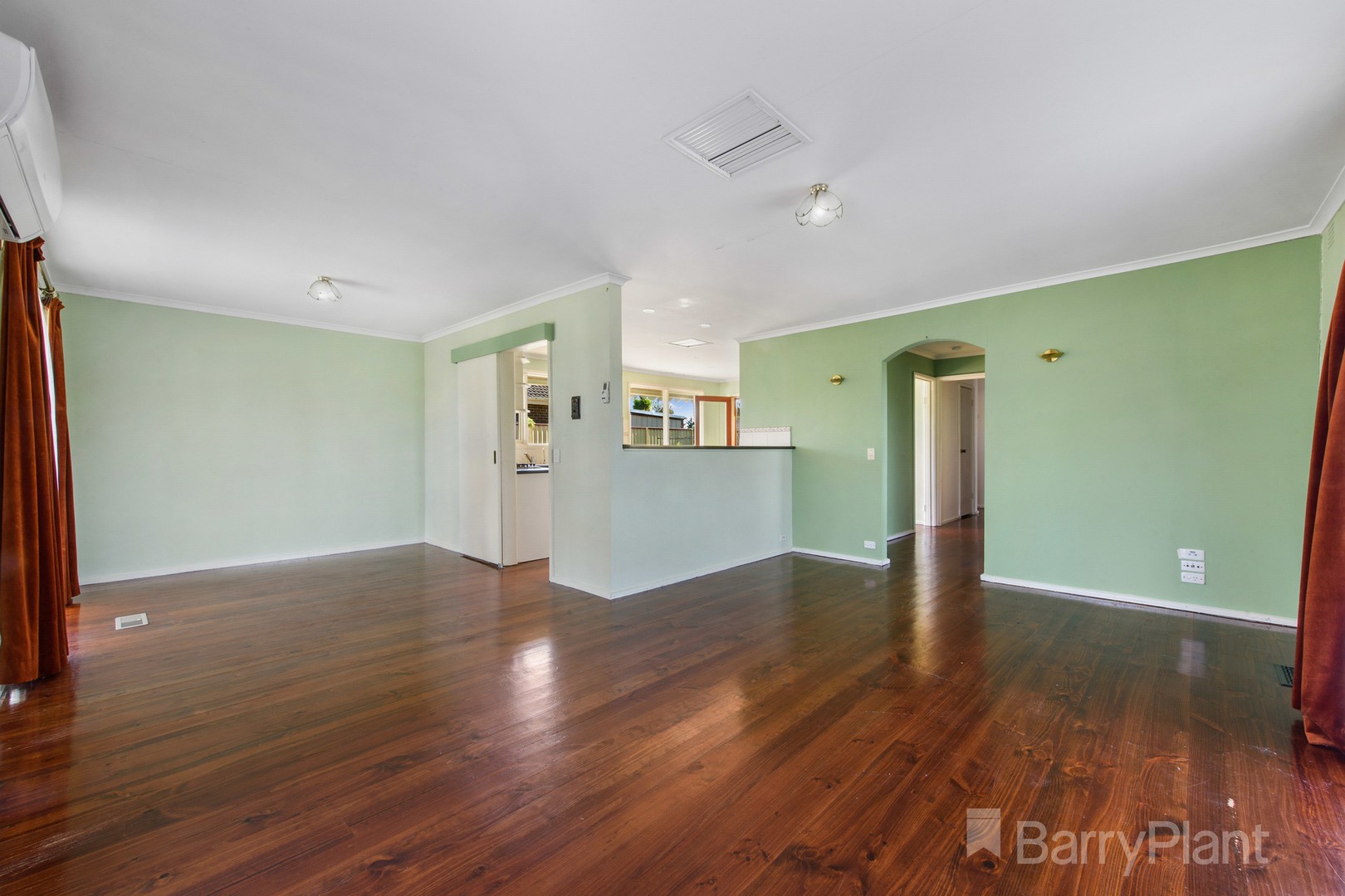 13 Gloucester Way, Melton West, VIC 3337, Melton West - Thumbnail 4