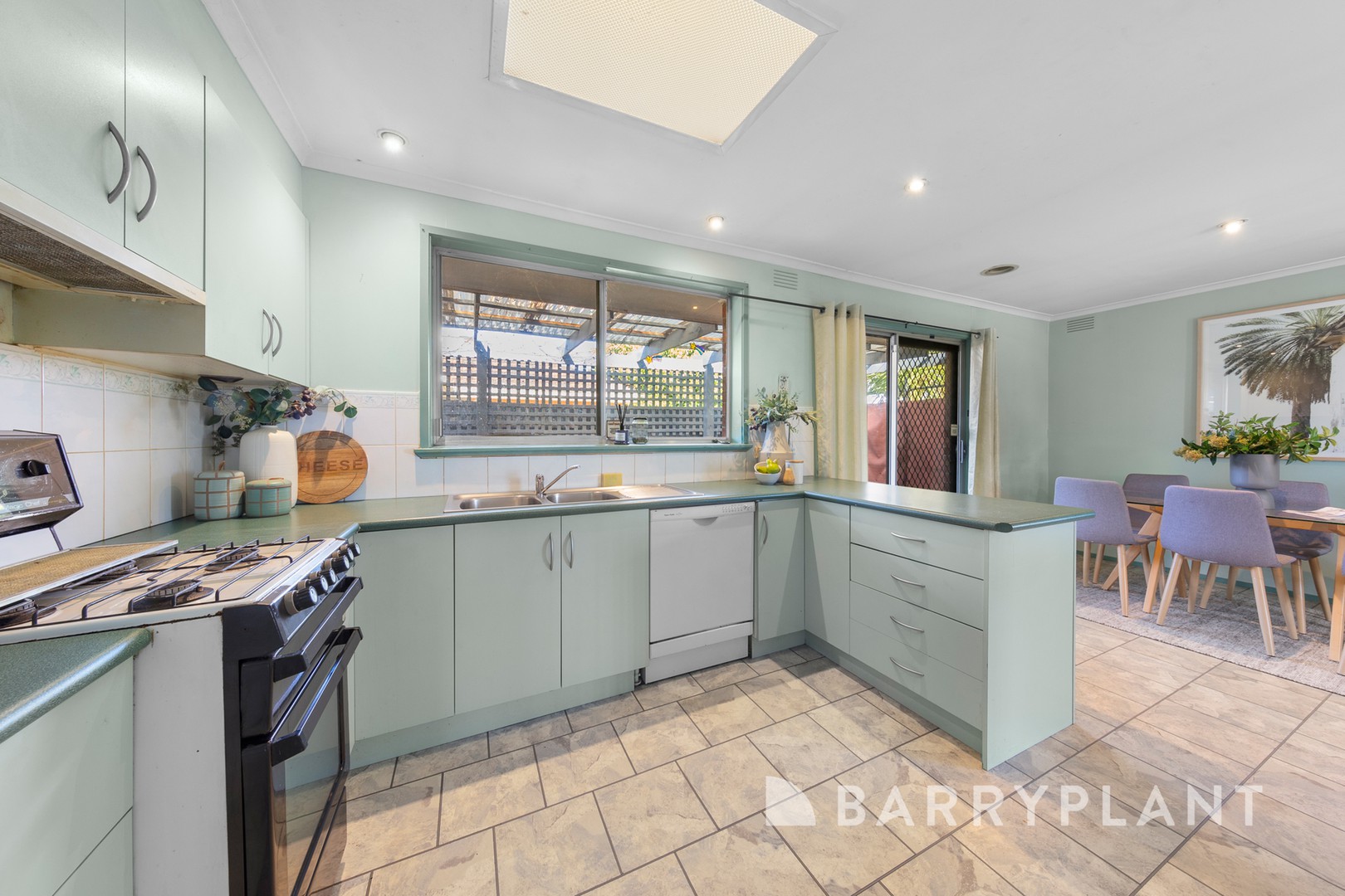 13 Grantham Parade, St Albans, VIC 3021, St Albans - Thumbnail 7