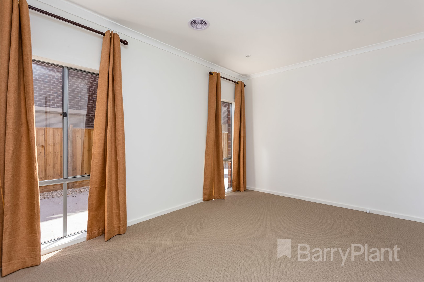 13 Greenbank Way, Point Cook, VIC 3030, Point Cook - Thumbnail 4