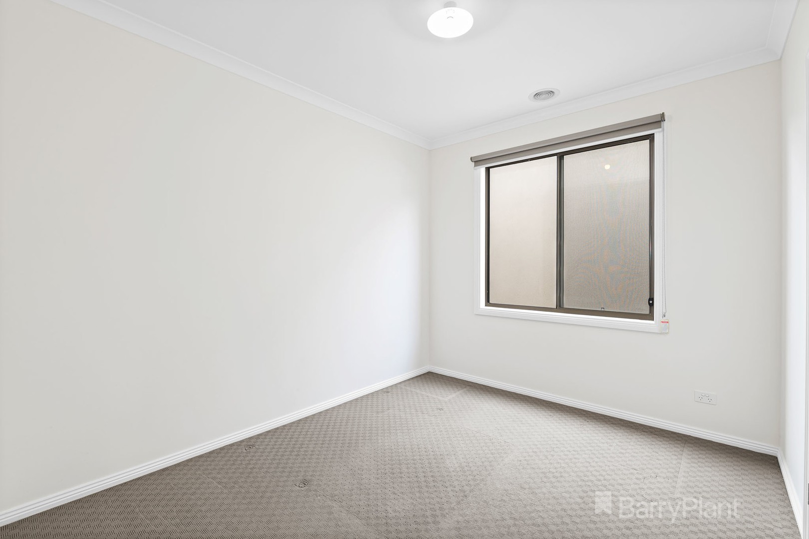 13 Guernsey Street, Clyde North, VIC 3978, Clyde North - Thumbnail 6