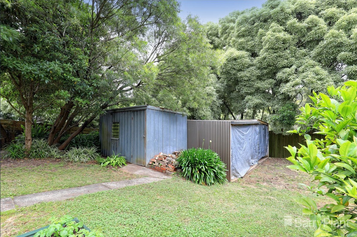 13 Haig Av, Monbulk, VIC 3793, Monbulk - Thumbnail 2