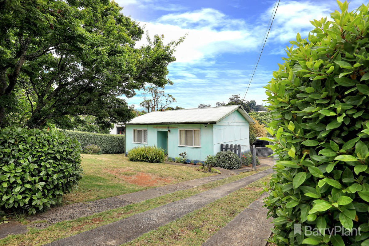13 Haig Avenue, Monbulk, VIC 3793, Monbulk - Thumbnail 6