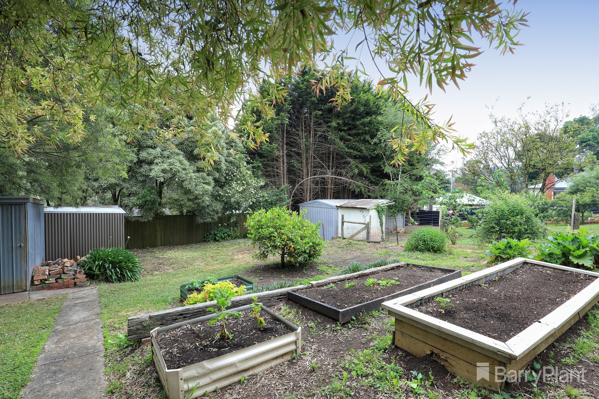 13 Haig Avenue, Monbulk, VIC 3793