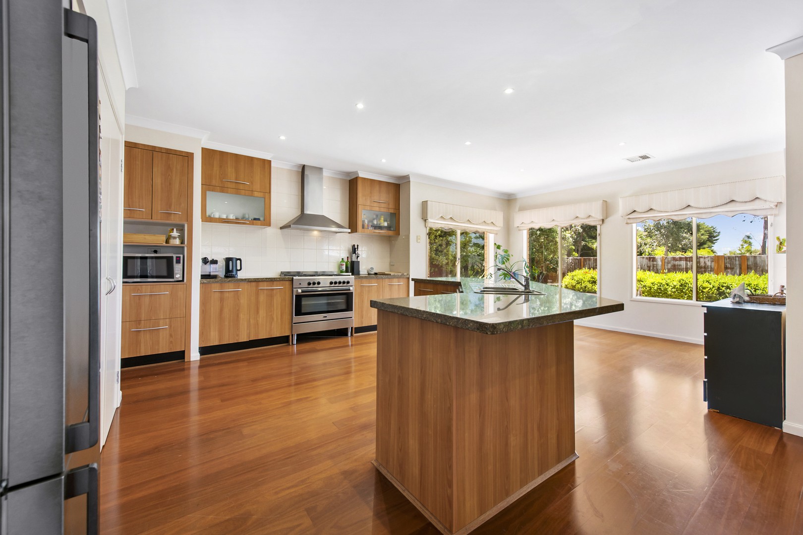13 Hawthorn Grove, Taylors Hill, VIC 3037, Taylors Hill - Thumbnail 6