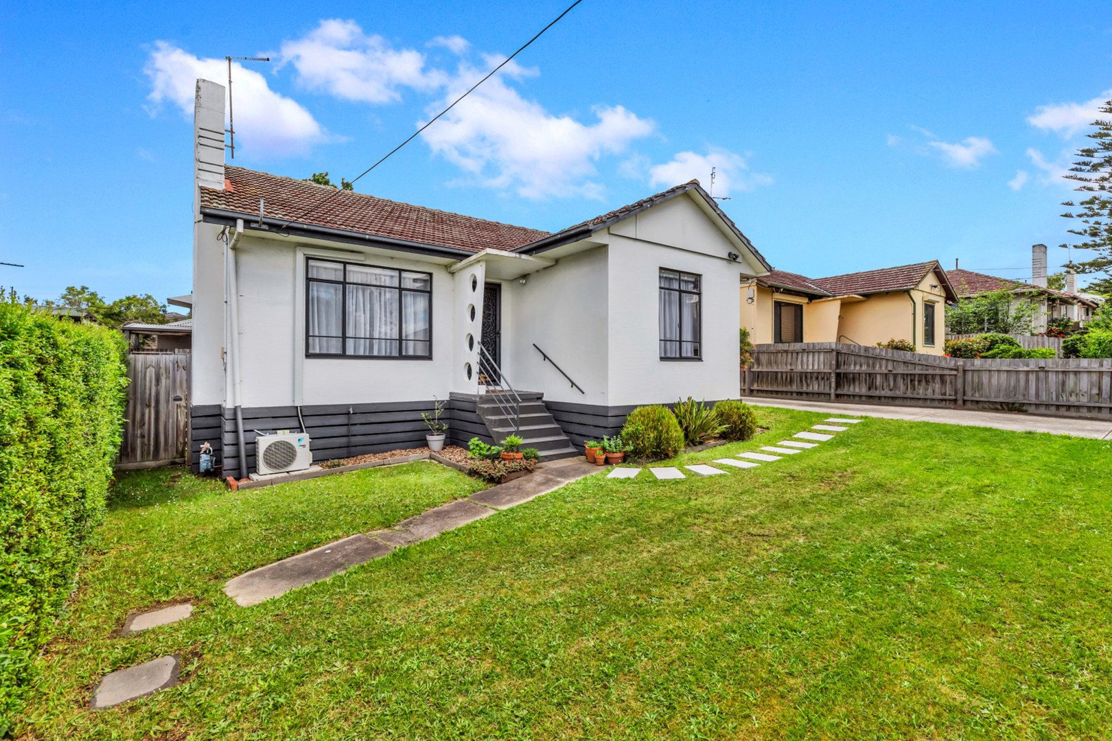 13 Hawthorn Road, Doveton - Image 1