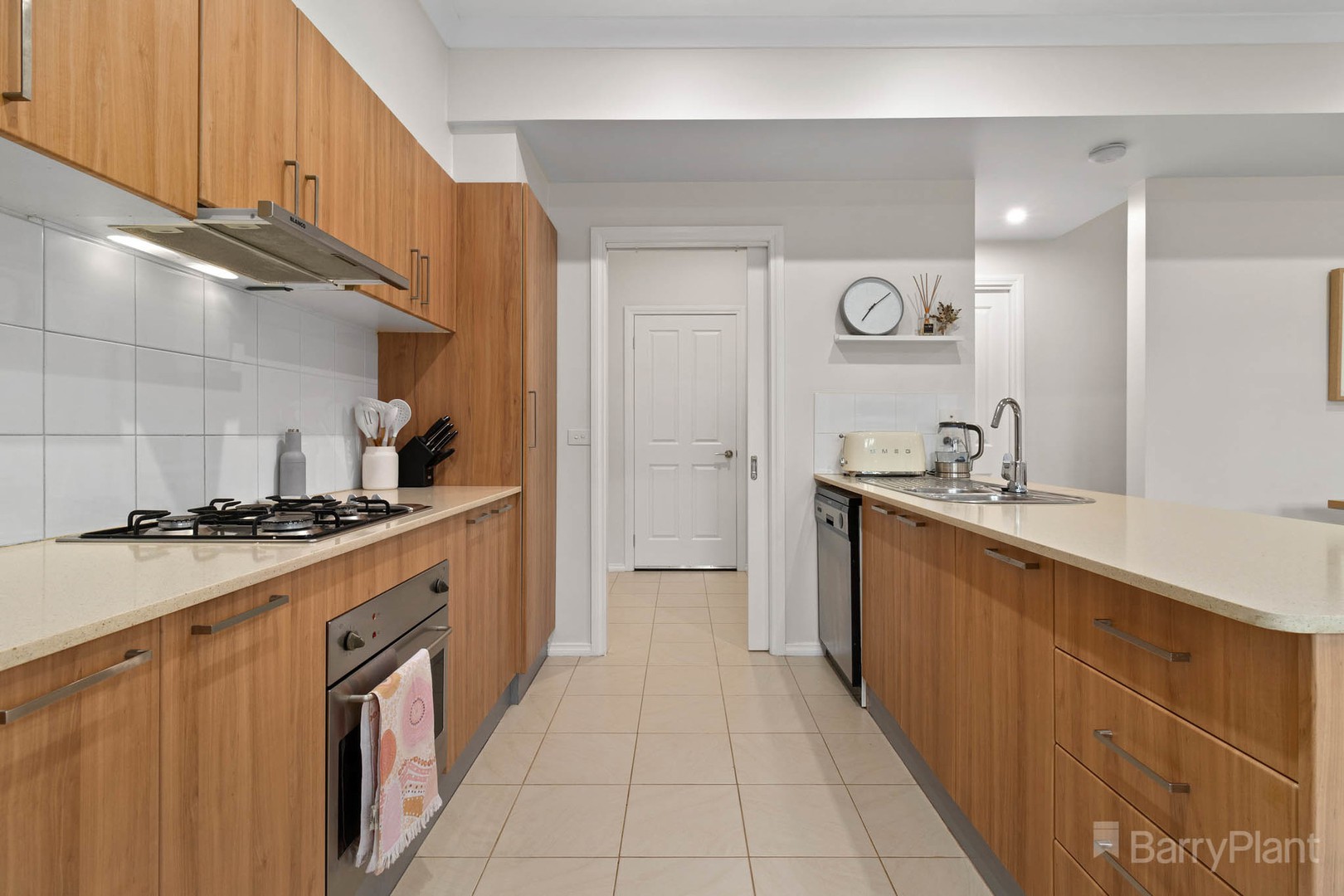 13 Hickory Drive, Narre Warren South, VIC 3805, Narre Warren South - Thumbnail 3