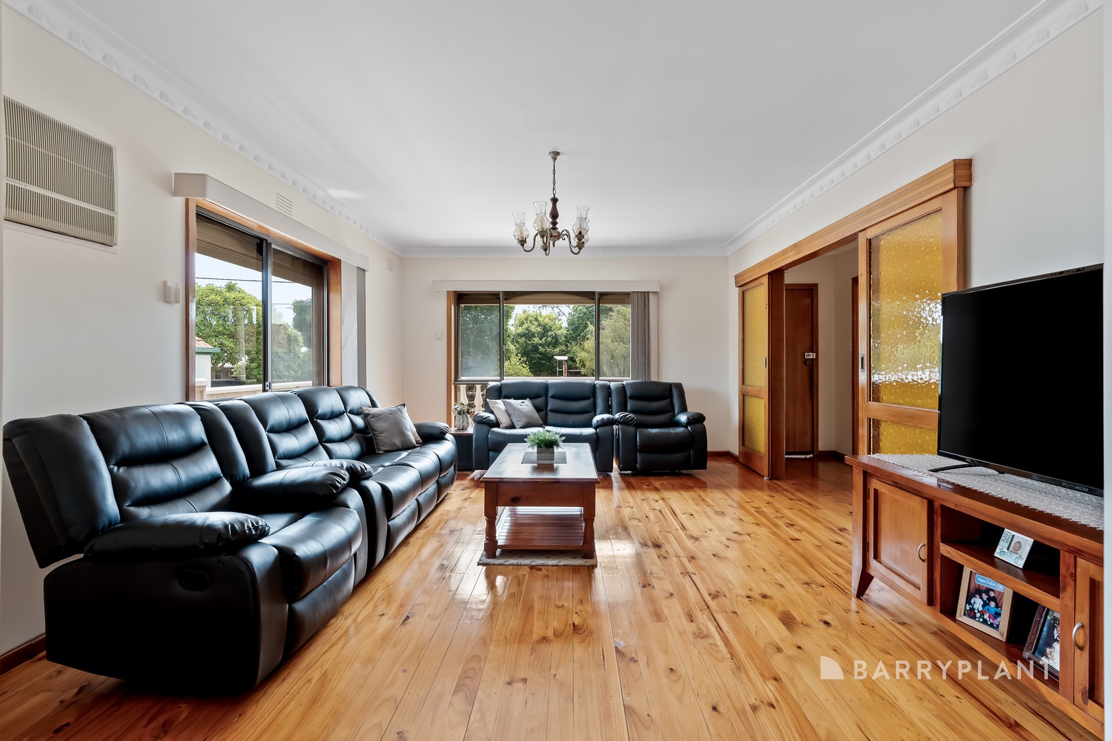 13 Highview Road, Preston, VIC 3072 - Thumbnail 2 - 05/02/2026