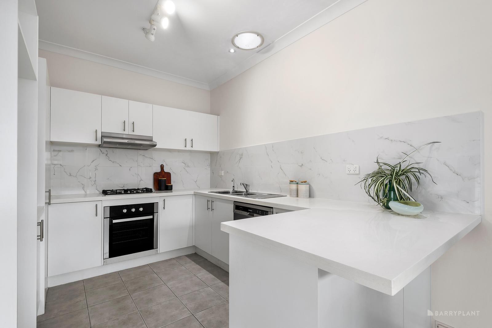 13 Hillcrest Avenue, Ringwood, VIC 3134, Ringwood - Thumbnail 4