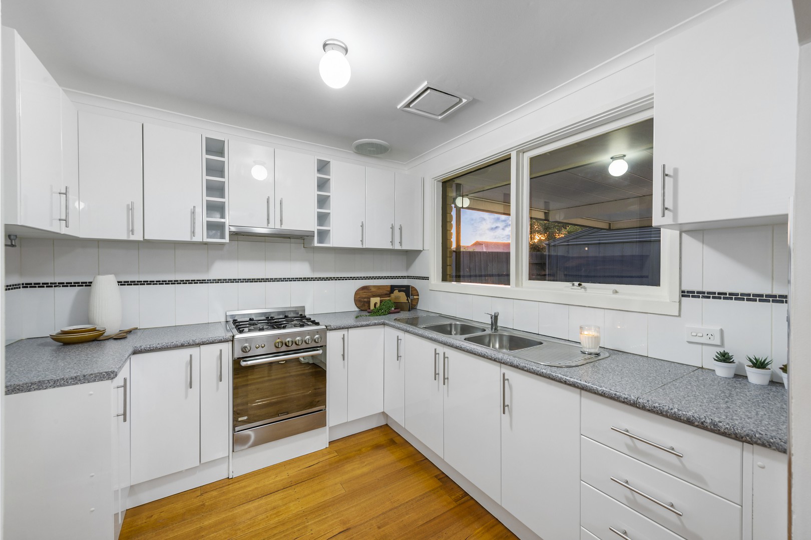 13 Hovell StreetDeer Park, VIC 3023, Deer Park - Thumbnail 4