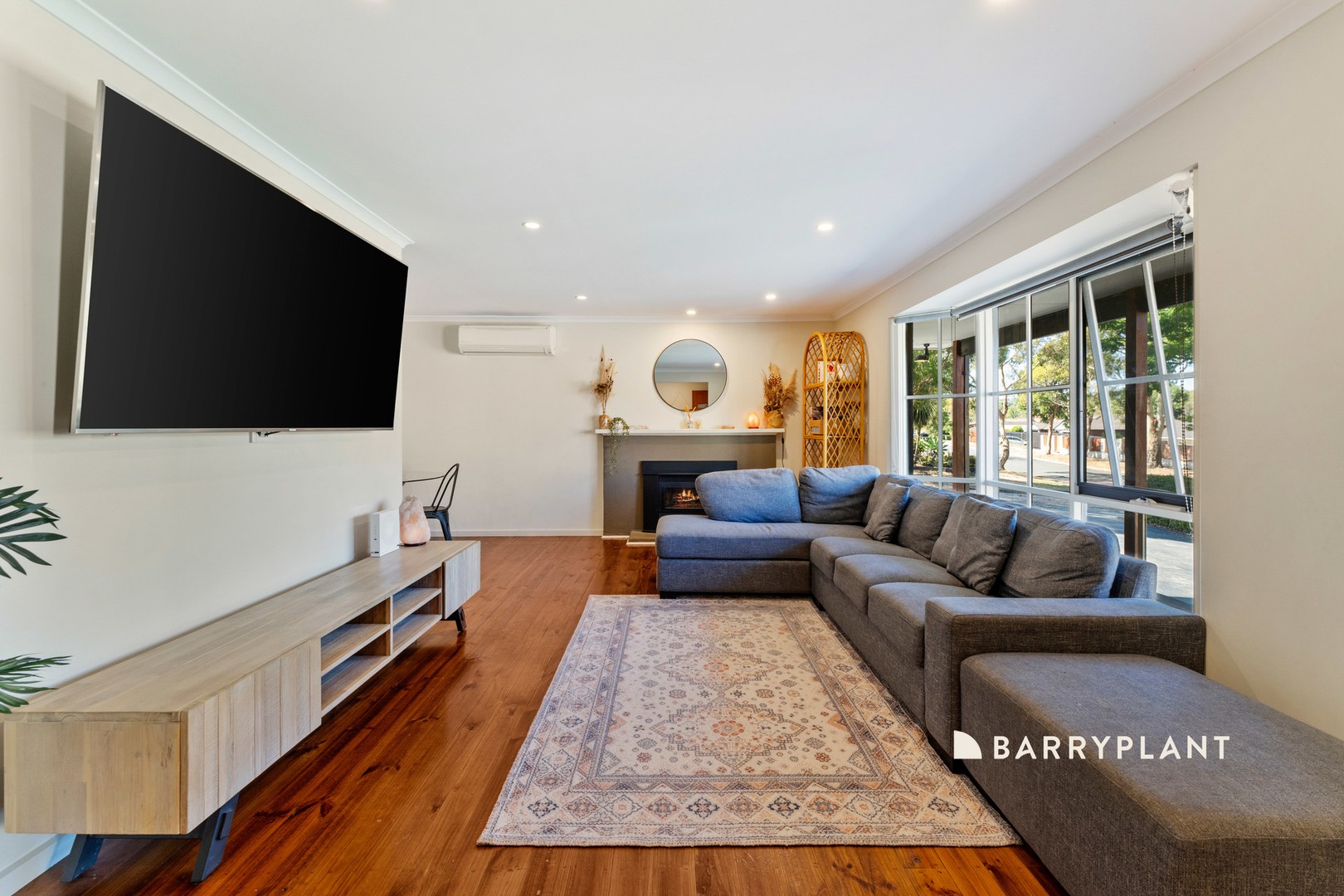 13 Howitt Court, Berwick, VIC 3806 - Thumbnail 2 - 26/02/2025