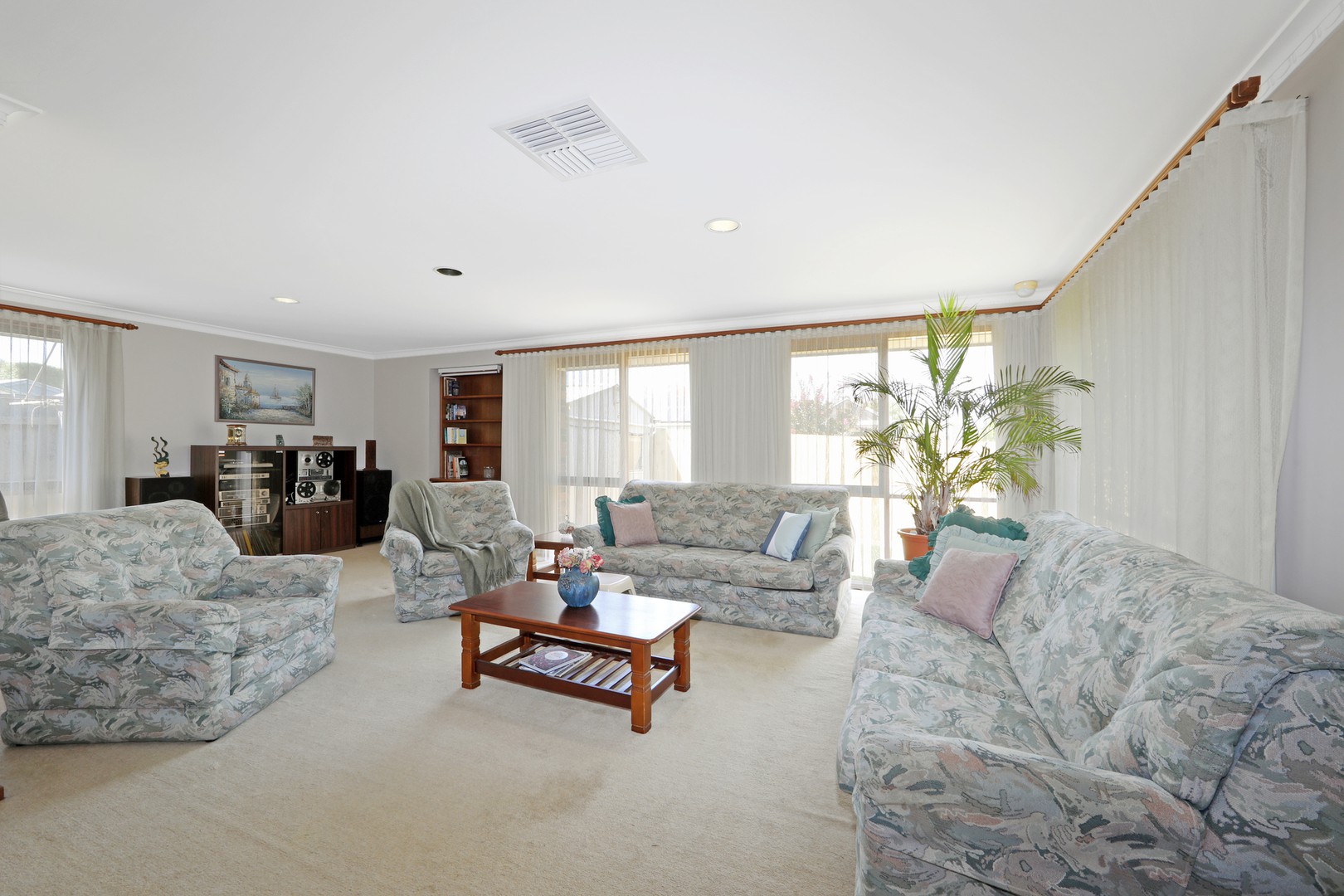 13 Hudson Place, Rowville, VIC 3178, Rowville - Thumbnail 3