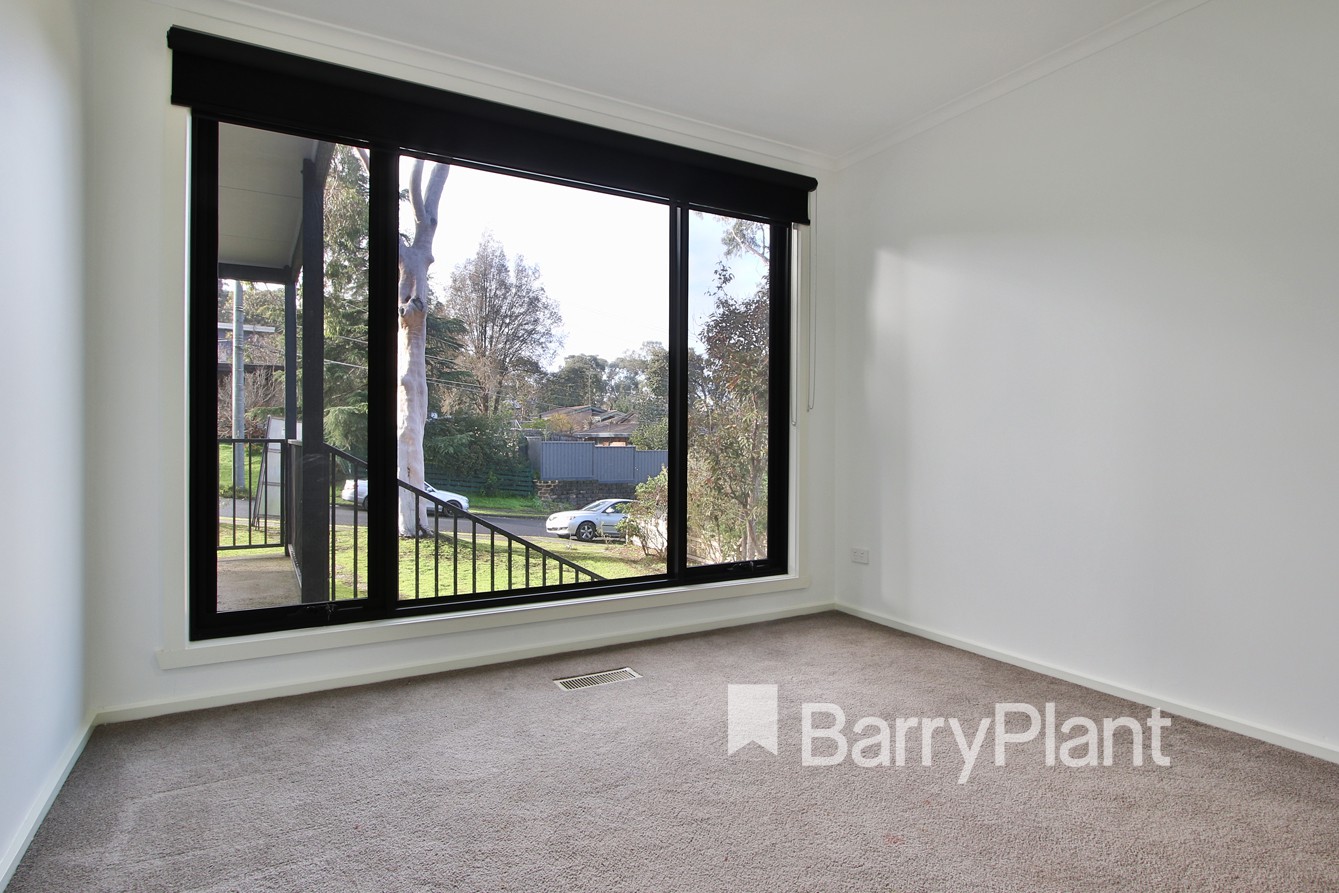 13 Hyacinth Street, Briar Hill, VIC 3088, Briar Hill - Thumbnail 6