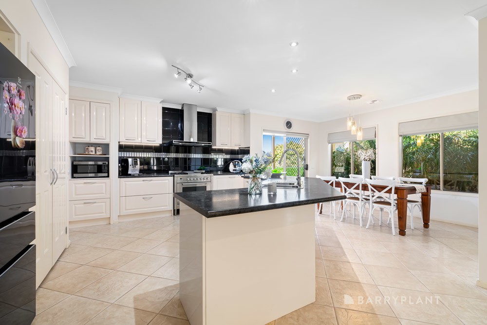 13 Imperial Terrace, South Morang, VIC 3752 - Thumbnail 2 - 17/09/2025