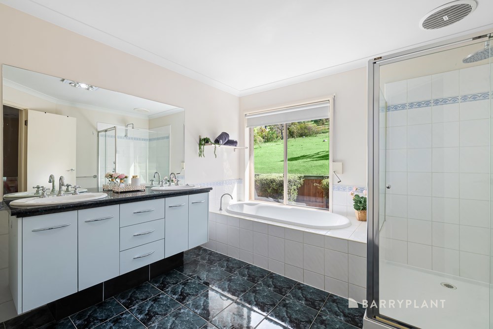 13 Imperial Terrace, South Morang, VIC 3752, South Morang - Thumbnail 6