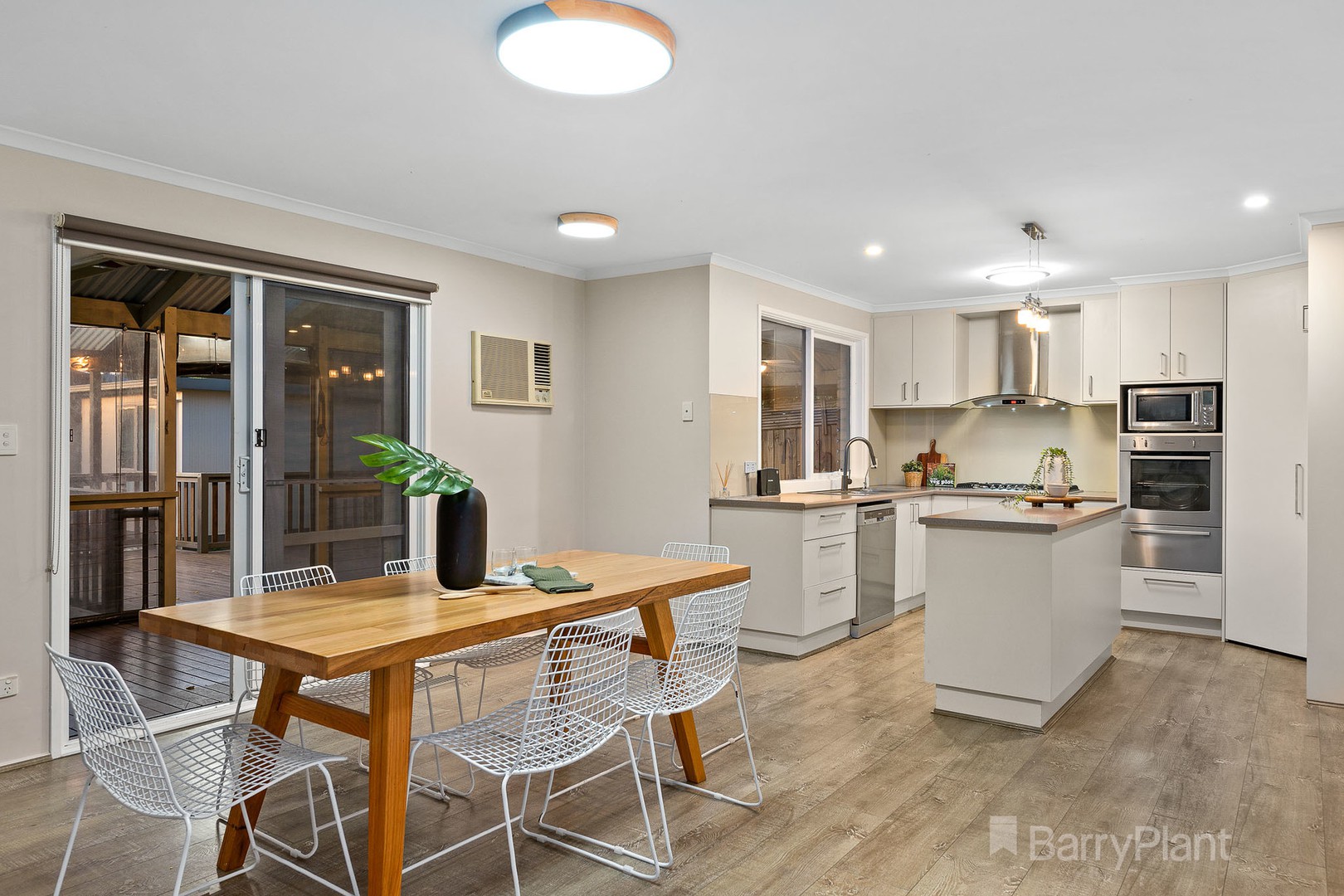 13 Inverness Close, Pakenham, VIC 3810, Pakenham - Thumbnail 6