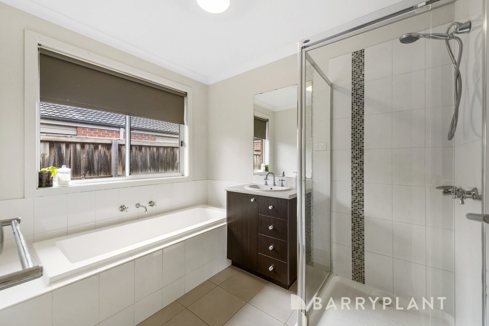 13 Isabella Way, Tarneit, VIC 3029, Tarneit - Thumbnail 2