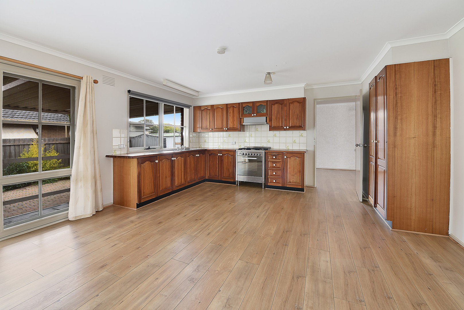 13 Jeffrey Street, Keilor East, VIC 3033, Keilor East - Thumbnail 2