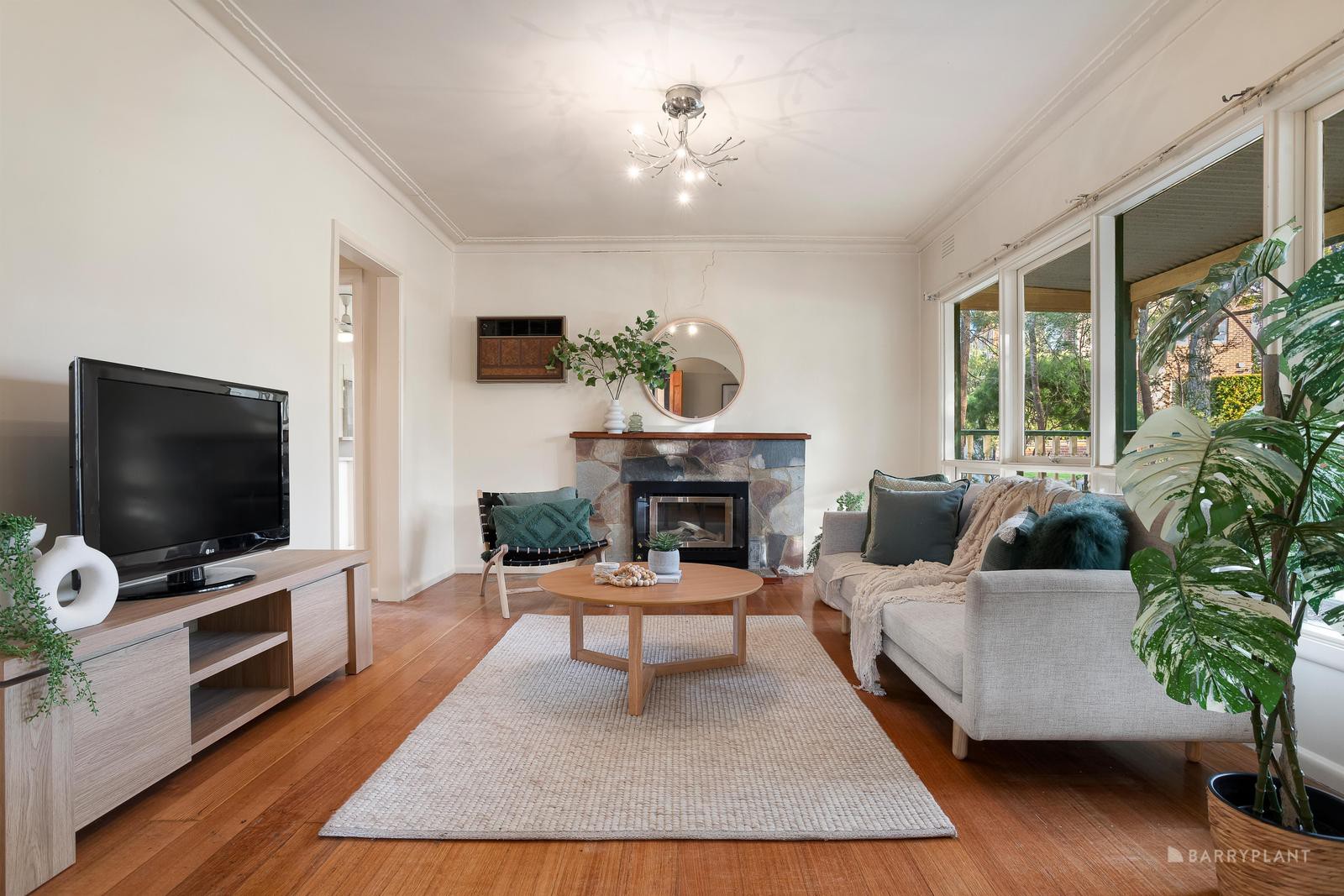 13 Jessie Street, Blackburn North, VIC 3130 - Thumbnail 2 - 26/08/2024