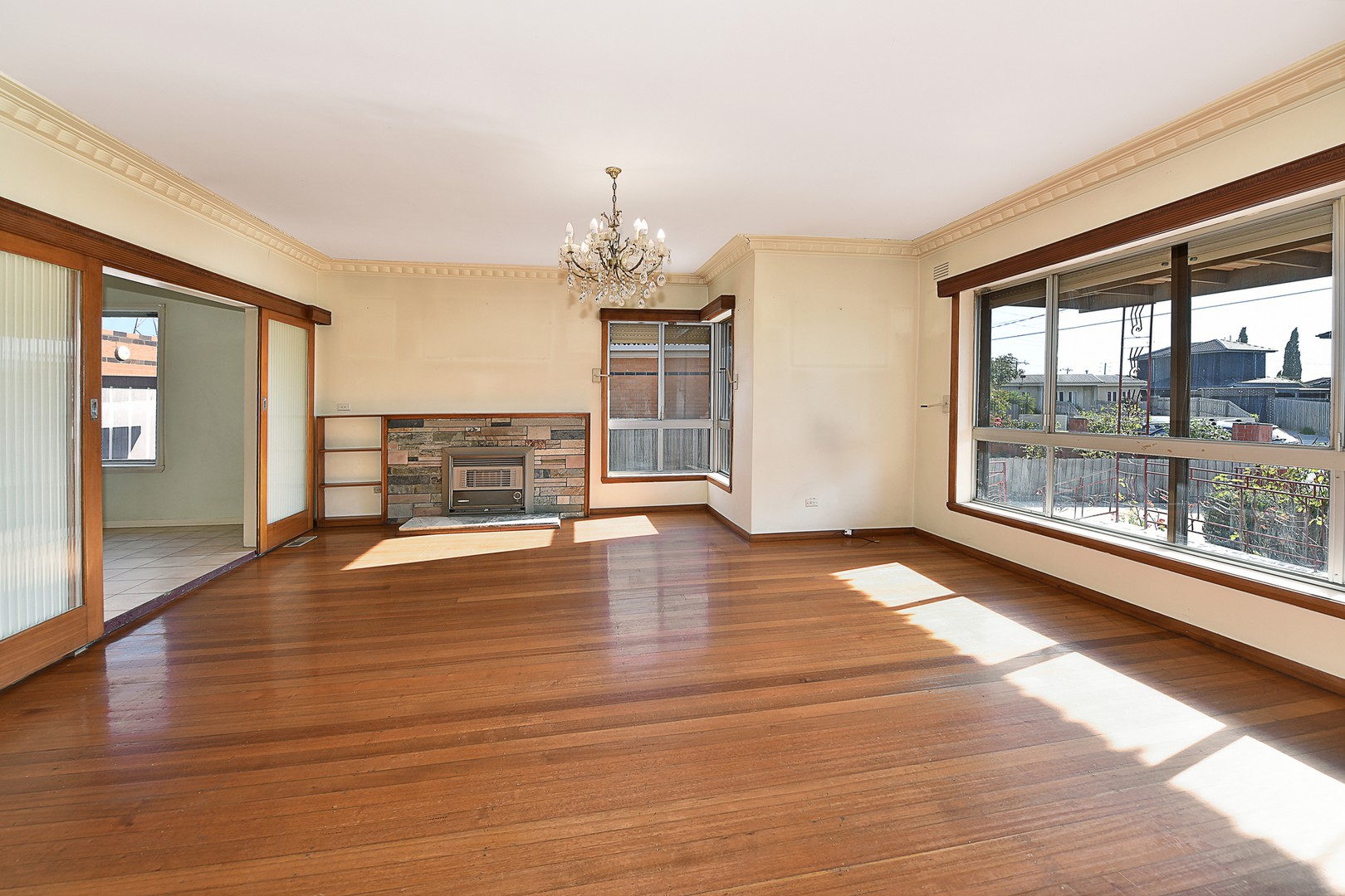 13 Joan Court, Reservoir, VIC 3073, Reservoir - Thumbnail 2