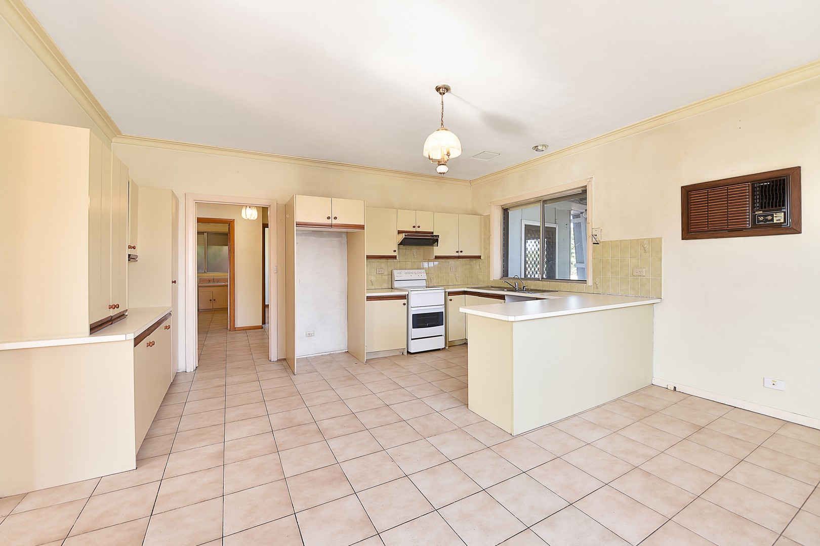 13 Joan Court, Reservoir, VIC 3073, Reservoir - Thumbnail 3