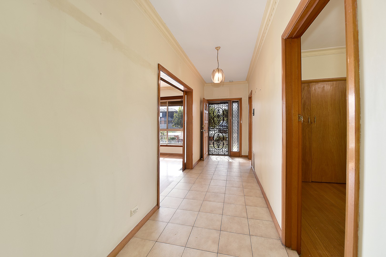 13 Joan Court, Reservoir, VIC 3073, Reservoir - Thumbnail 4